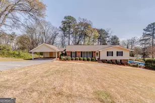 202 Woodland Cir, Calhoun, GA 30701 - Photo 1