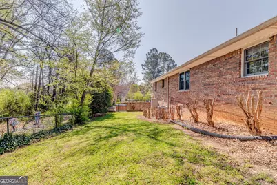 202 Woodland Circle, Calhoun, GA 30701 - Photo 11