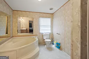 437 Burkhalter Cir, Claxton, GA 30417 - Photo 13