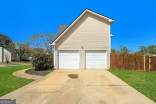 444 Grove Park Dr, Locust Grove, GA 30248 - Photo 3