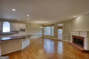 3914 Hershel Dr, Douglasville, GA 30134 - Photo 9