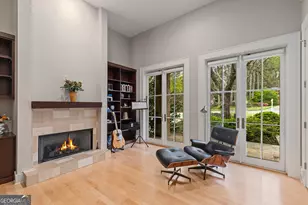 4915 Northway Dr NE, Sandy Springs, GA 30342 - Photo 9