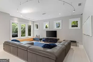 4915 Northway Dr NE, Sandy Springs, GA 30342 - Photo 45