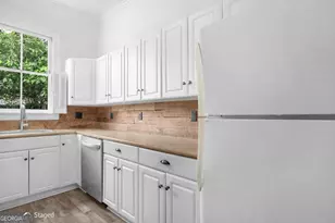 522 Nicoll St, Savannah, GA 31401 - Photo 9