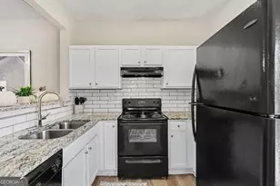 3604 Ginnis Road SW, Atlanta, GA 30331 - Photo 11