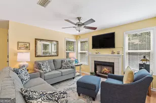 215 Harbour Oaks Dr, Saint Simons, GA 31522 - Photo 11