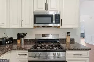 4925 Locherby Dr, Fairburn, GA 30213 - Photo 17