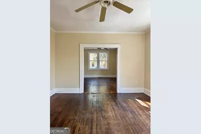 627 W 39th Street, Savannah, GA 31415 - Photo 5