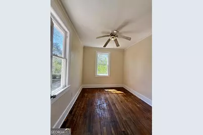 627 W 39th Street, Savannah, GA 31415 - Photo 9