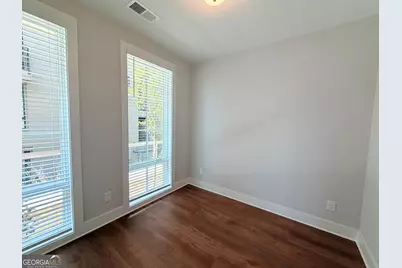 988 Bibbs Cir #4, Atlanta, GA 30318 - Photo 15