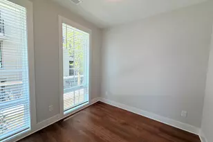 988 Bibbs Circle, Atlanta, GA 30318 - Photo 15