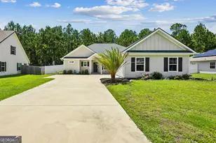 611 Victorias Cir, Saint Marys, GA 31558 - Photo 1