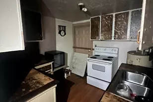 302 Cotton Ave, Marshallville, GA 31057 - Photo 5