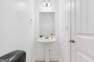 407 N Lake Dr, Carrollton, GA 30117 - Photo 15