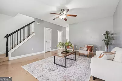 407 N Lake Drive #G-4, Carrollton, GA 30117 - Photo 3