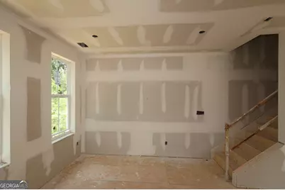 650 Memphis Drive, Scottdale, GA 30079 - Photo 9