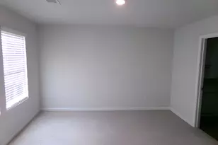 318 NW Oakwood Dr, Milledgeville, GA 31061 - Photo 5