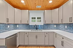 209 Bryan St, McDonough, GA 30253 - Photo 9