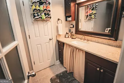 102 N Hill Street #303, Griffin, GA 30223 - Photo 25