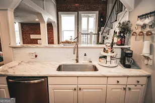 102 N Hill St, Griffin, GA 30223 - Photo 15