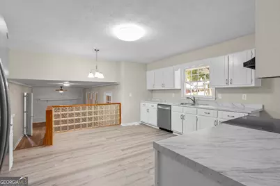 3219 Rondelay Drive, Lithonia, GA 30038 - Photo 7