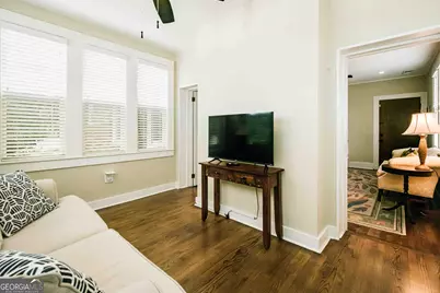 309 E 34th Street, Savannah, GA 31401 - Photo 31