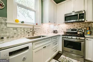 309 E 34th St, Savannah, GA 31401 - Photo 9