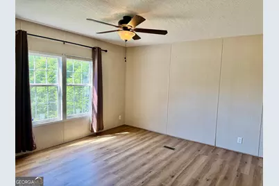2496 Venture Drive, Gainesville, GA 30506 - Photo 9