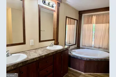 2496 Venture Drive, Gainesville, GA 30506 - Photo 11