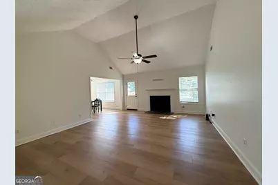 70 Shannons Court, Comer, GA 30629 - Photo 3