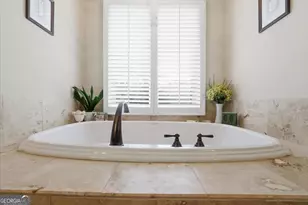 1033 Wash Lee Dr SW, Lilburn, GA 30047 - Photo 21