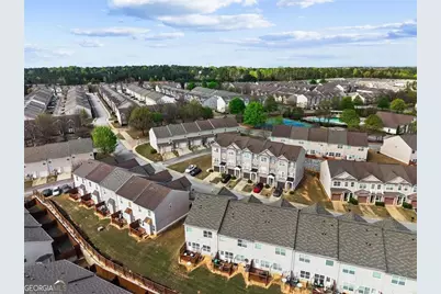 7710 Bucknell Terrace, Fairburn, GA 30213 - Photo 3