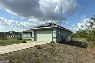511 Kimberly Ct, Lehigh Acres, FL 33974 - Photo 3