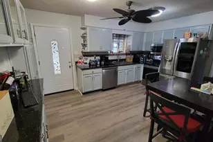 128 Wassaw Rd, Savannah, GA 31410 - Photo 9