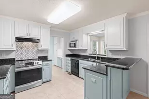 30 Joe Lee Dr, Sharpsburg, GA 30277 - Photo 17