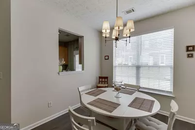 6245 Shoreview Circle, Flowery Branch, GA 30542 - Photo 9