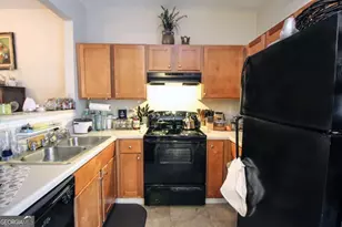 3620 Ginnis Ct SW, Atlanta, GA 30331 - Photo 5
