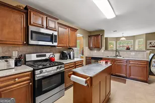 3760 Big Horn Ct, Ellenwood, GA 30294 - Photo 11