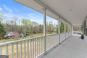 104 View St, Clarkesville, GA 30523 - Photo 5