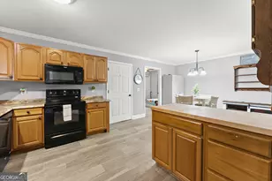 104 View St, Clarkesville, GA 30523 - Photo 13