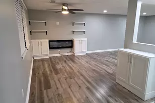 5349 Tracey Dr, Stone Mountain, GA 30088 - Photo 9