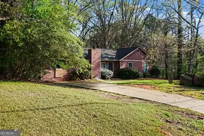 1727 Vauxhall Drive, Lithonia, GA 30058 - Photo 3