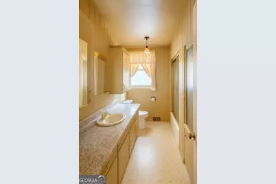 122 Jay Drive, Warner Robins, GA 31093 - Photo 9