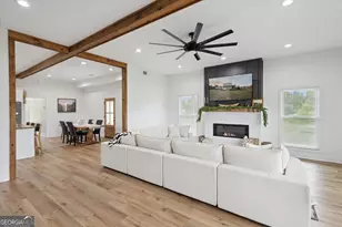 1513 Paris Ave, Swainsboro, GA 30401 - Photo 9