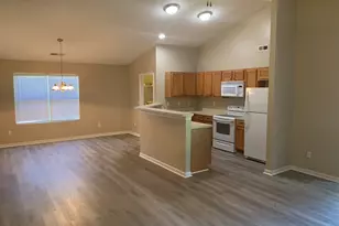 77 Clark St, Newnan, GA 30263 - Photo 3