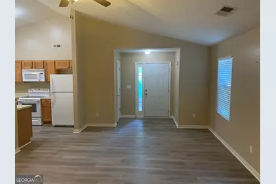 77 Clark Street, Newnan, GA 30263 - Photo 5