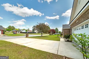 701 Amberley Ct, Kathleen, GA 31047 - Photo 7