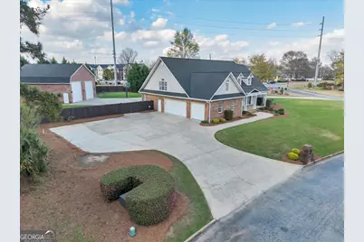 32 Willow Lake Drive, Warner Robins, GA 31093 - Photo 3