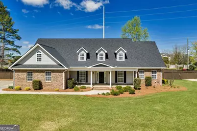 32 Willow Lake Drive, Warner Robins, GA 31093 - Photo 1