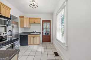 1933 Mercer Ave, College Park, GA 30337 - Photo 19